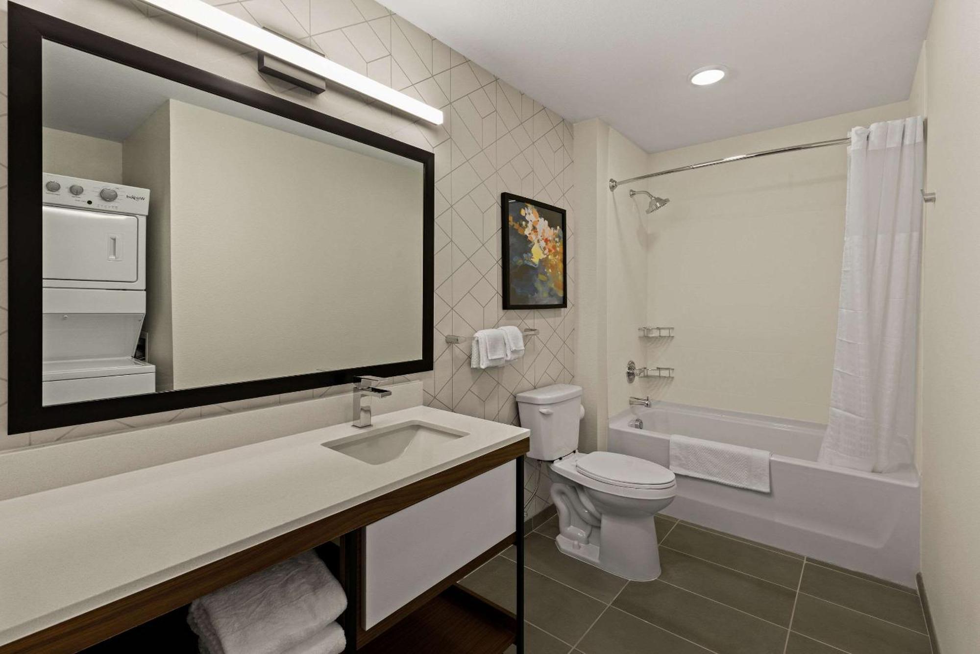Everhome Suites El Paso Airport Near Fort Bliss Loma Terrace Exterior foto